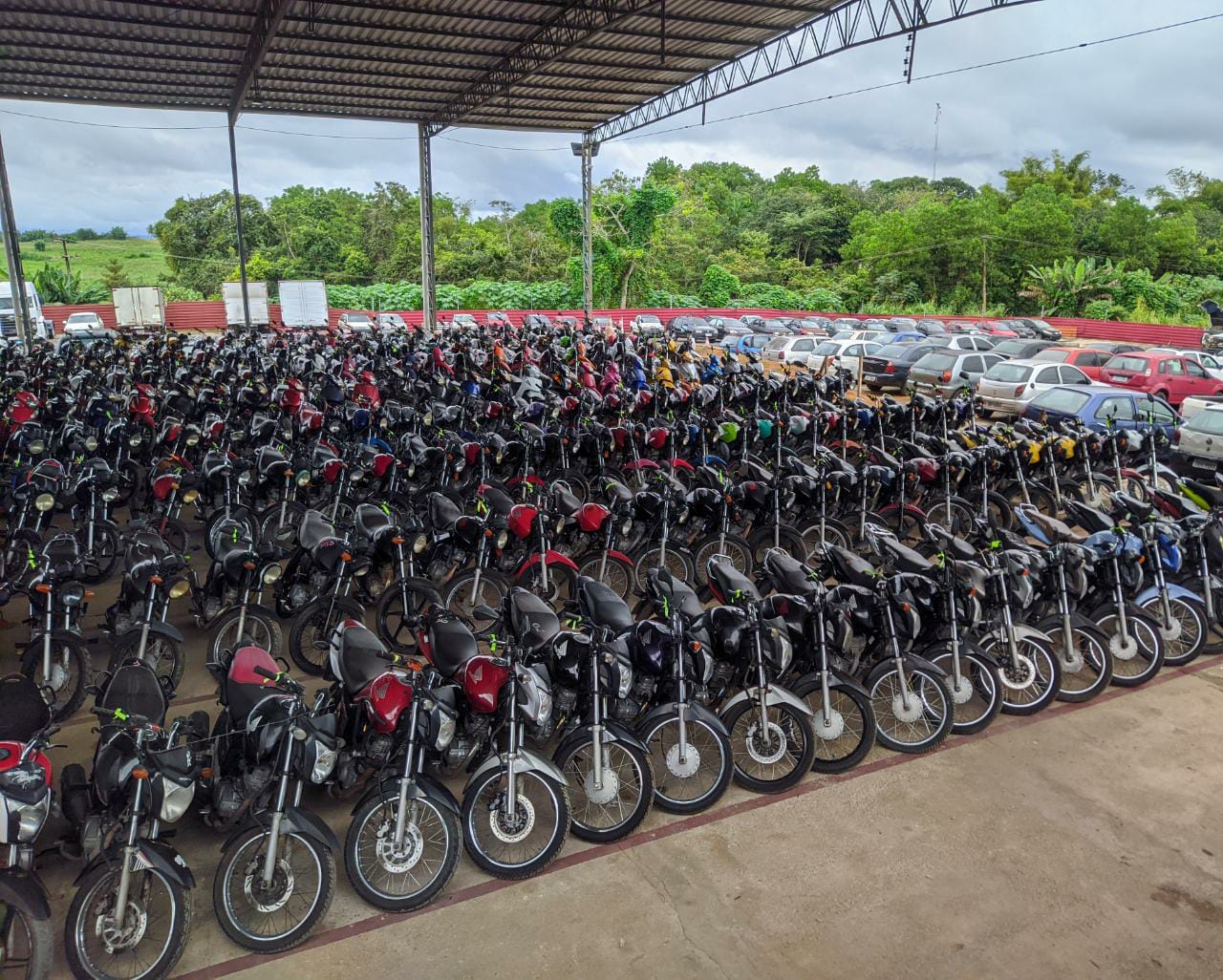 Segredos para arrematar sua moto dos sonhos! Se você é um entusiasta das duas rodas, já deve ter sonhado em adquirir uma moto dos sonhos sem gastar uma fortuna.